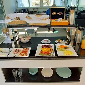 Bowen, Luxury , Lagos Portugal