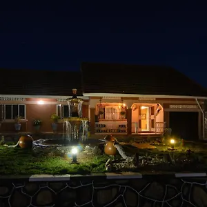 https://lake-victoria-country-home.about-kampalahotels.com